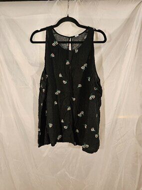 Old Navy Black daisy swing tank top. Size XXL
